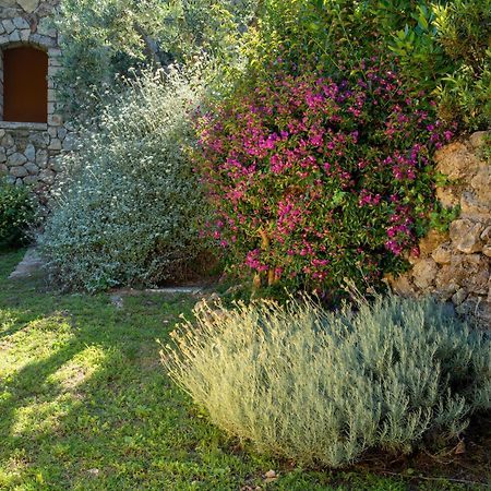 Boutique Hotel Torre Di Cala Piccola Порто Санто Стефано Екстериор снимка