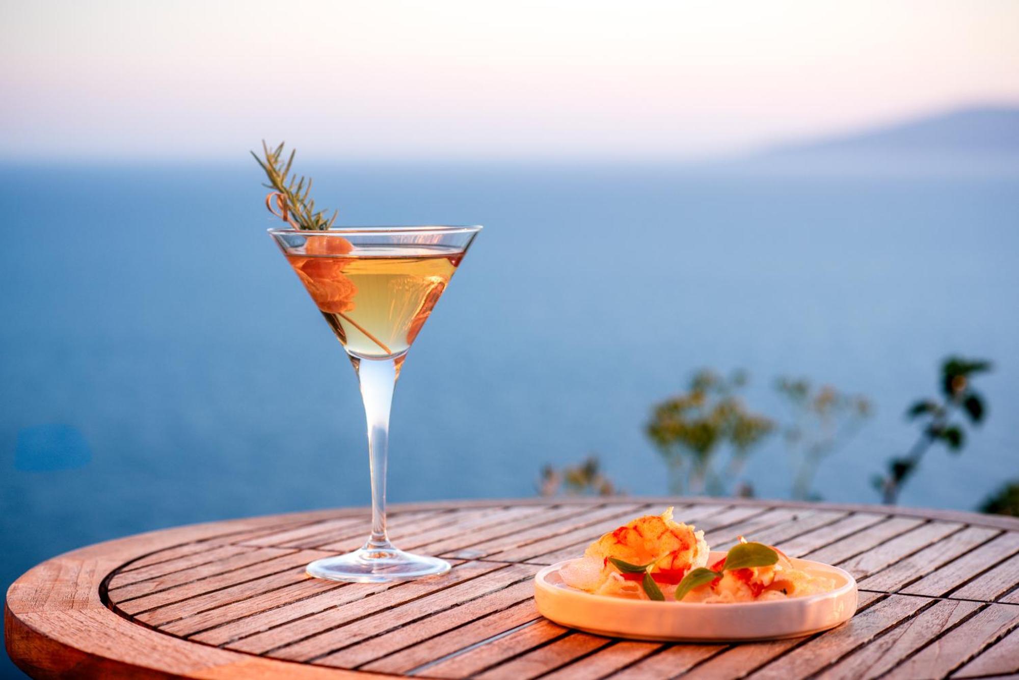 Boutique Hotel Torre Di Cala Piccola Порто Санто Стефано Екстериор снимка